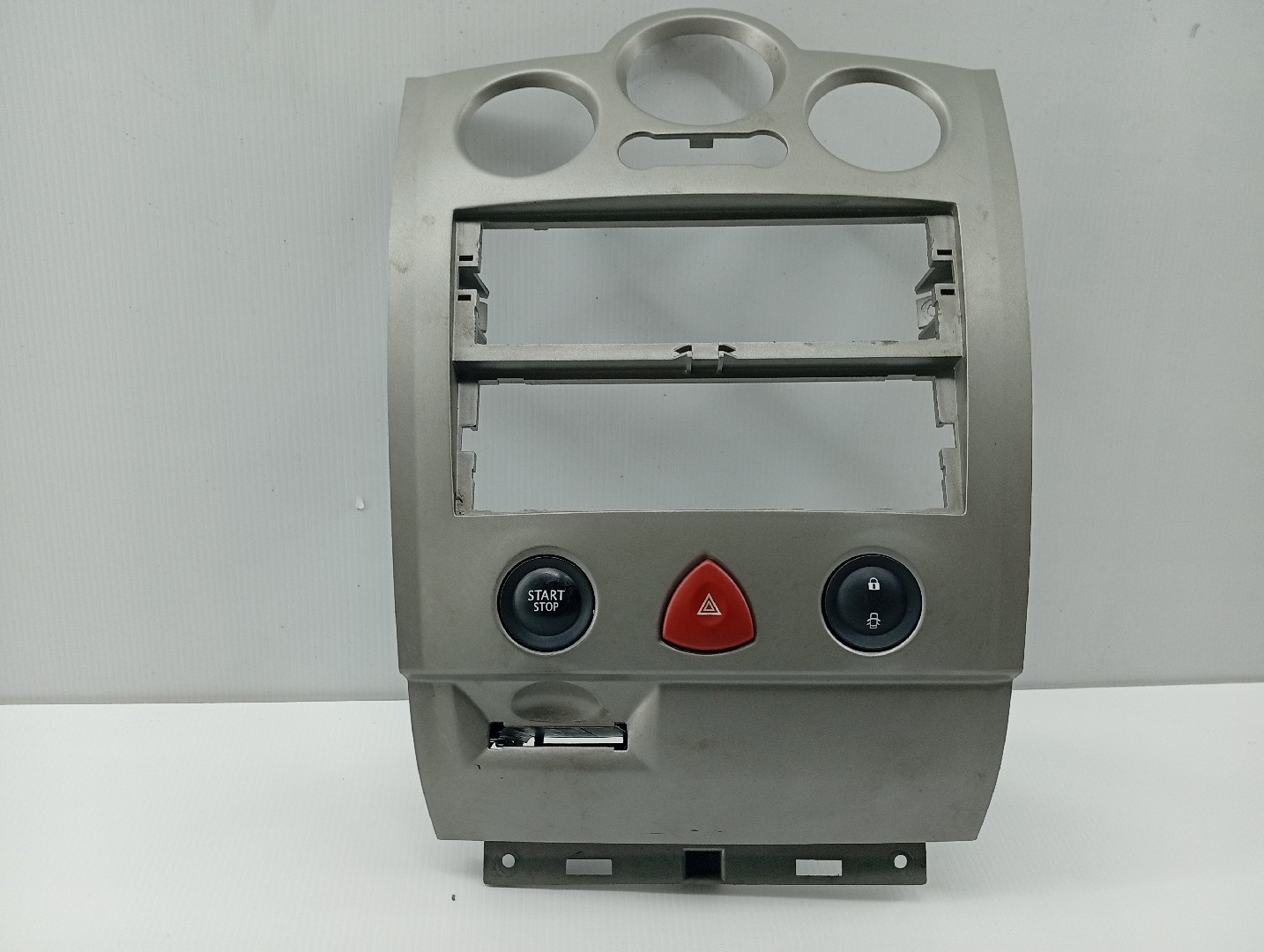 Moldura Consola Central RENAULT MEGANE II (BM0/1_, CM0/1_) | 01 - 12