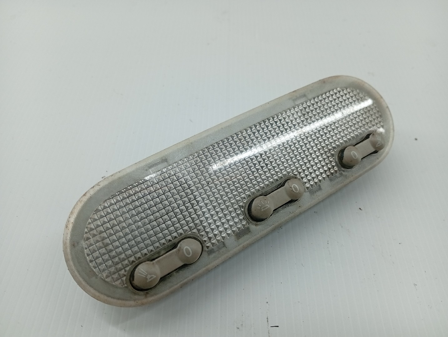 Plafonier interior frente RENAULT MEGANE II (BM0/1_, CM0/1_) | 01 - 12 Imagem-1