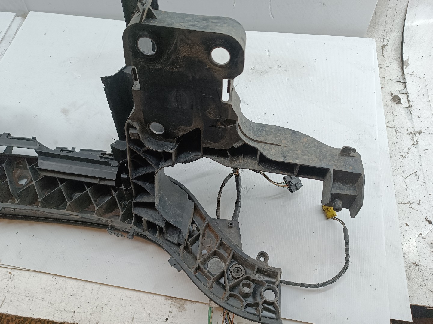 Frente em Fibra ou Chapa RENAULT MEGANE II (BM0/1_, CM0/1_) | 01 - 12 Imagem-1