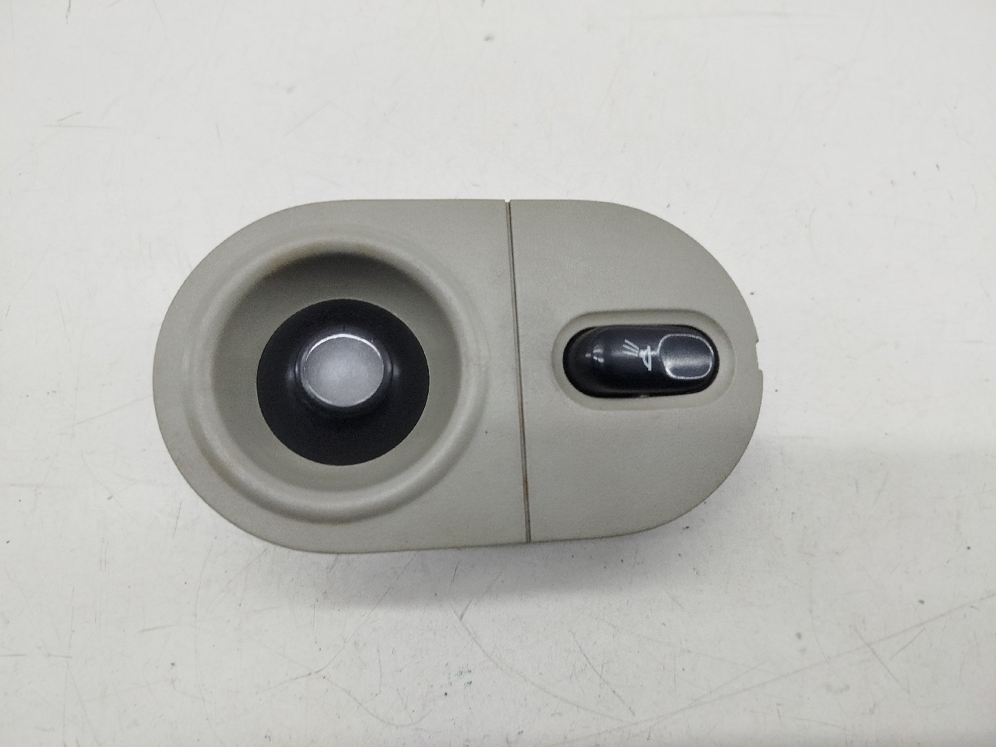 Luz interior RENAULT LAGUNA I (B56_, 556_) | 93 - 02