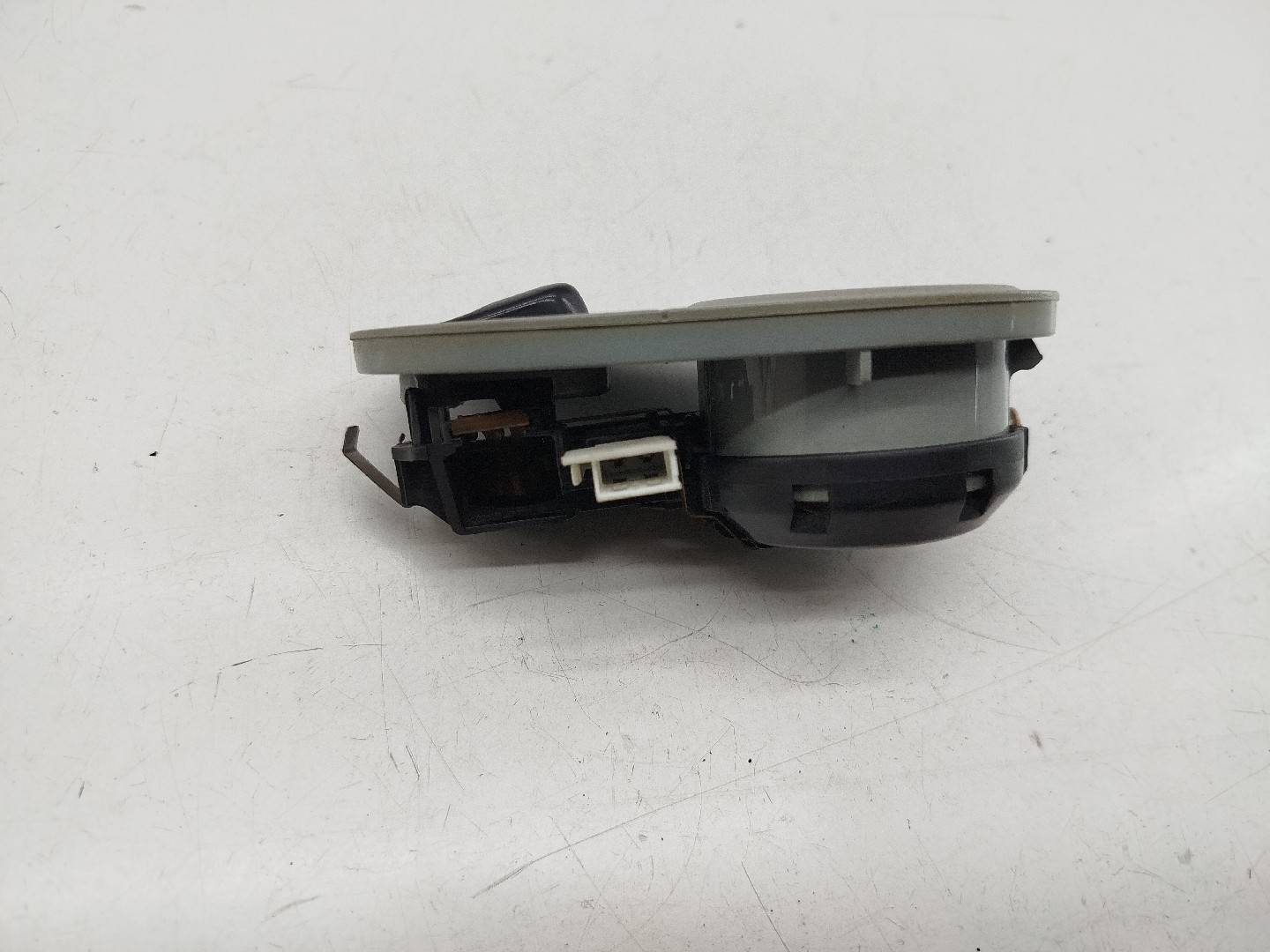 Luz interior RENAULT LAGUNA I (B56_, 556_) | 93 - 02 Imagem-1