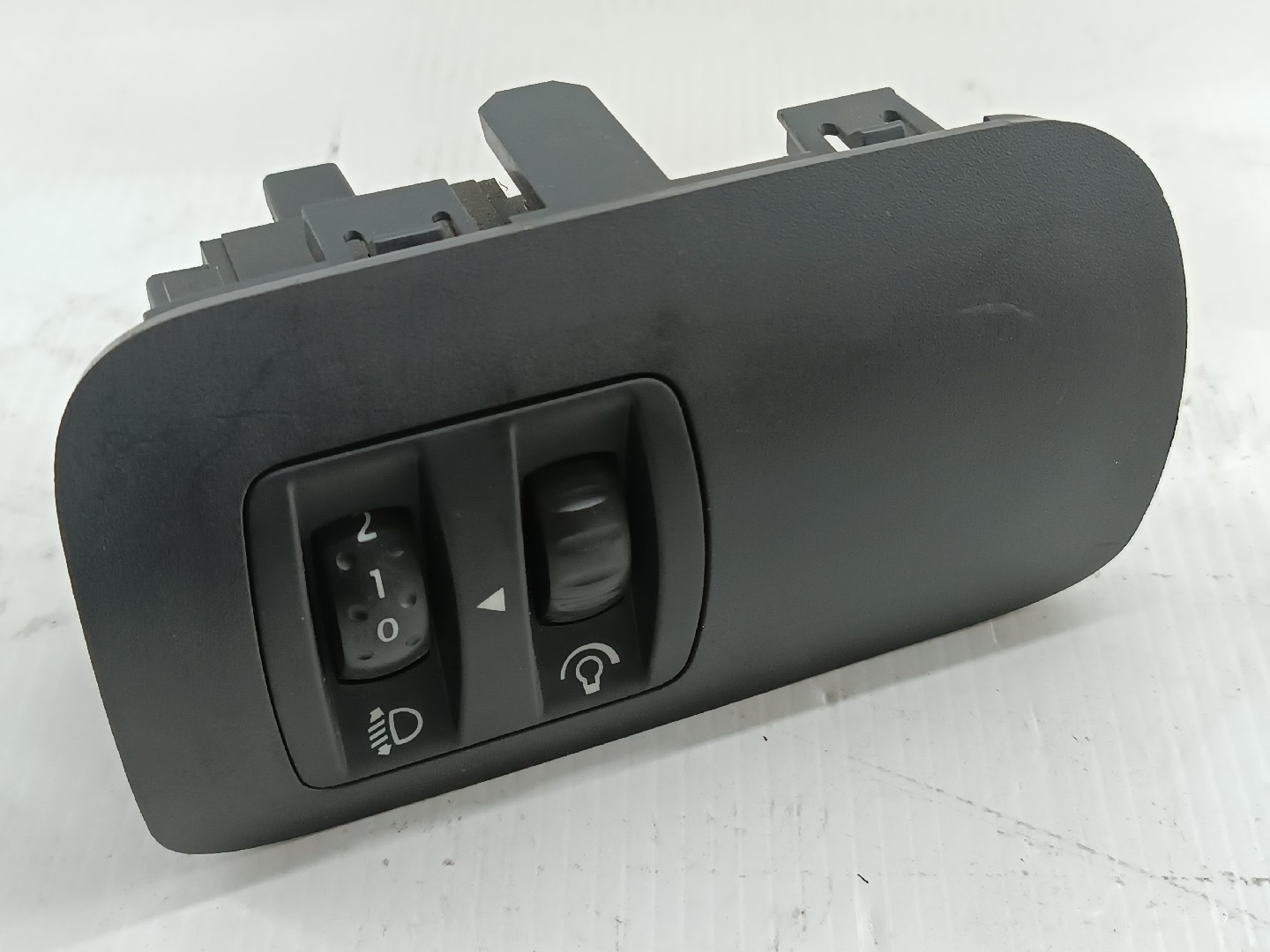 Regulador de luzes RENAULT MEGANE II (BM0/1_, CM0/1_) | 01 - 12 Imagem-5