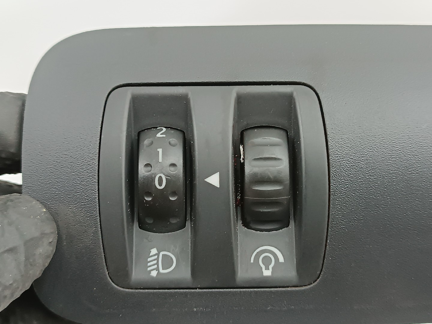 Regulador de luzes RENAULT MEGANE II (BM0/1_, CM0/1_) | 01 - 12 Imagem-4