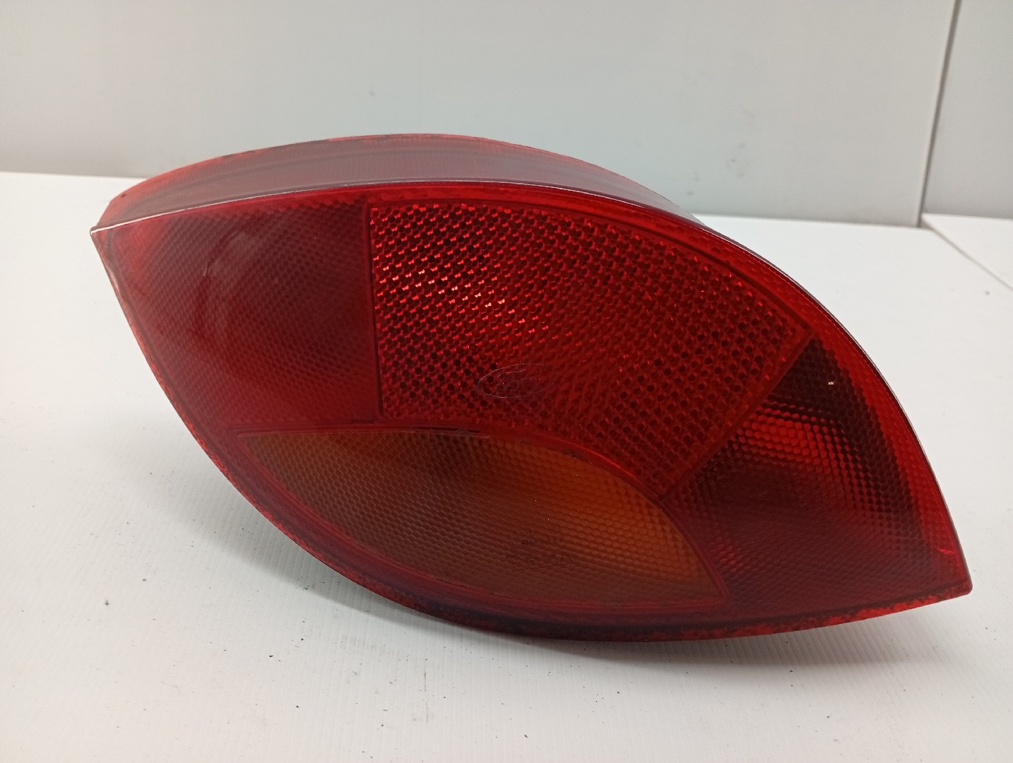 Farolim Stop Esquerdo FORD KA (RB_) | 96 - 08