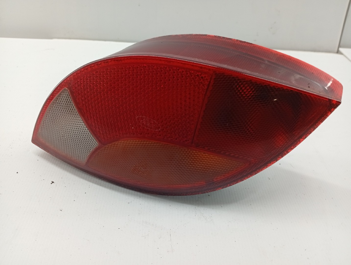 Farolim Stop Direito FORD KA (RB_) | 96 - 08