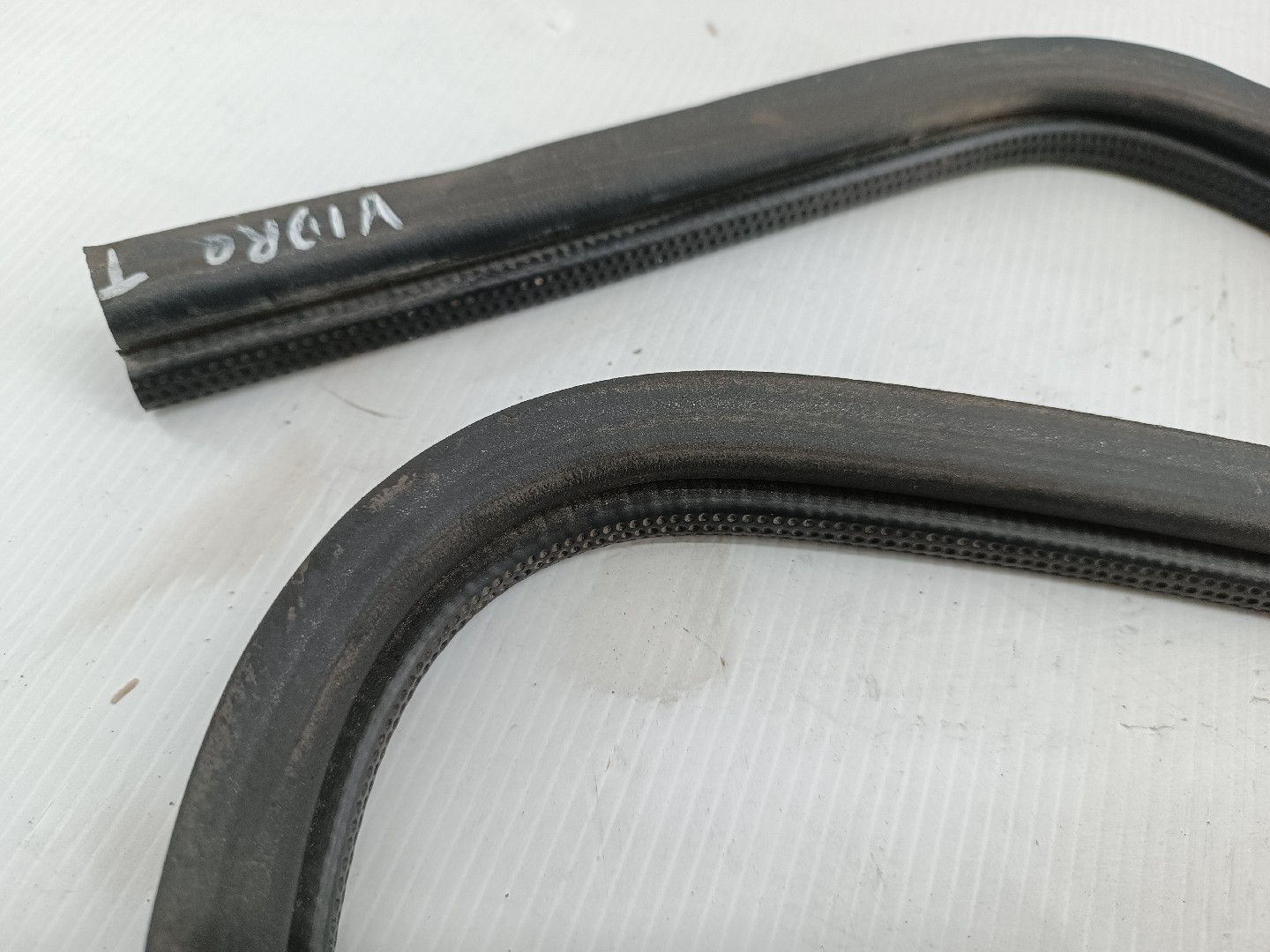 Borracha de Vidro FORD KA (RB_) | 96 - 08 Imagem-2