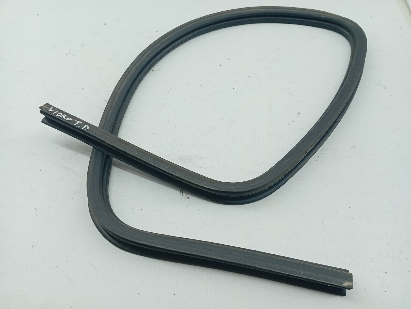 Borracha de Vidro FORD KA (RB_) | 96 - 08 Imagem-1