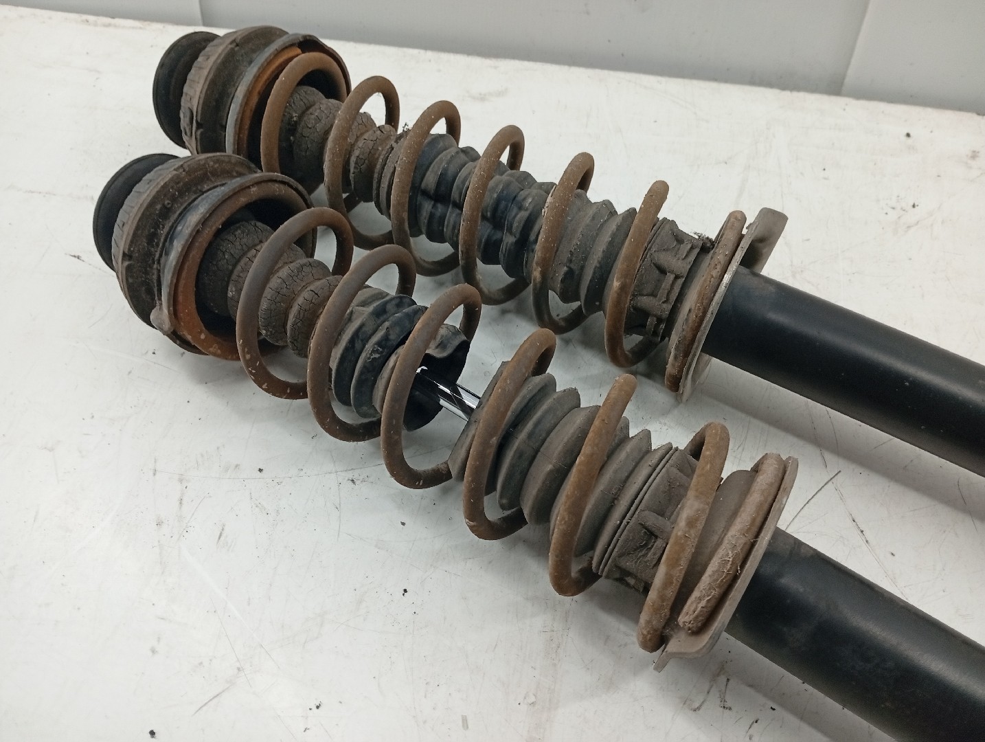 Amortecedores traseiros FORD KA (RB_) | 96 - 08 Imagem-2