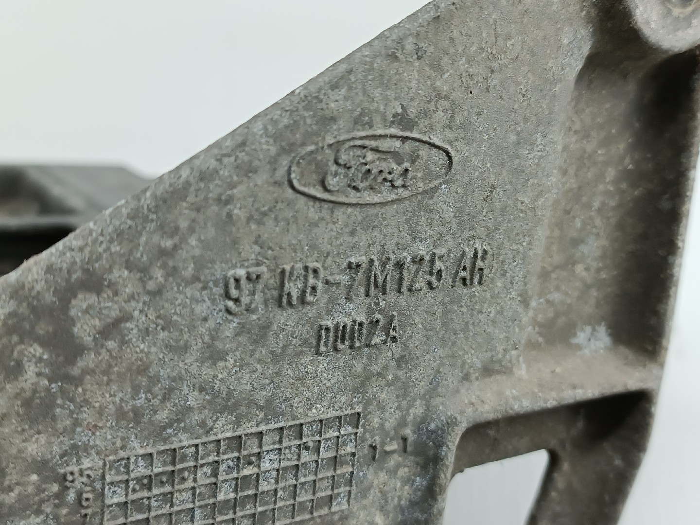 Suporte de Bateria FORD KA (RB_) | 96 - 08 Imagem-1