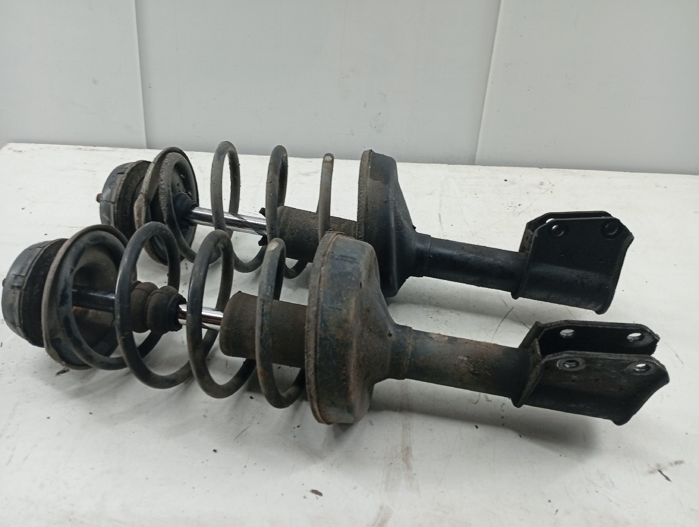 Amortecedores da frente RENAULT CLIO II (BB_, CB_) | 98 -  Imagem-1