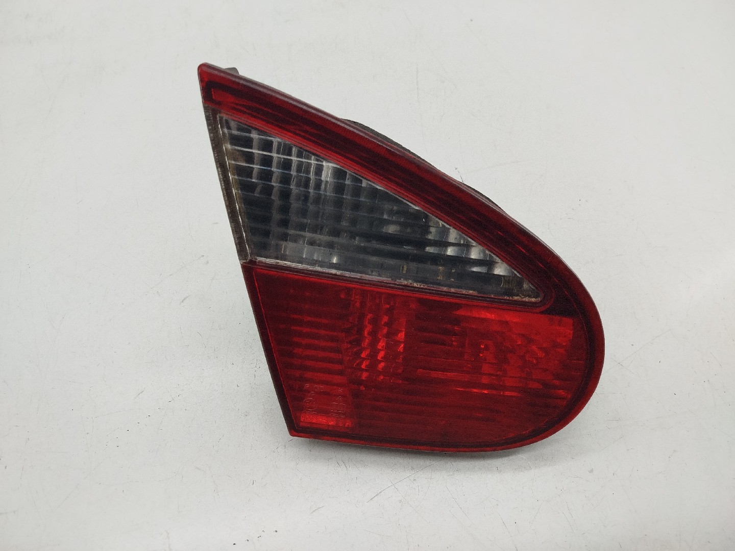 Farolim da Mala Esquerdo DAEWOO LANOS (KLAT) | 97 -  Imagem-6