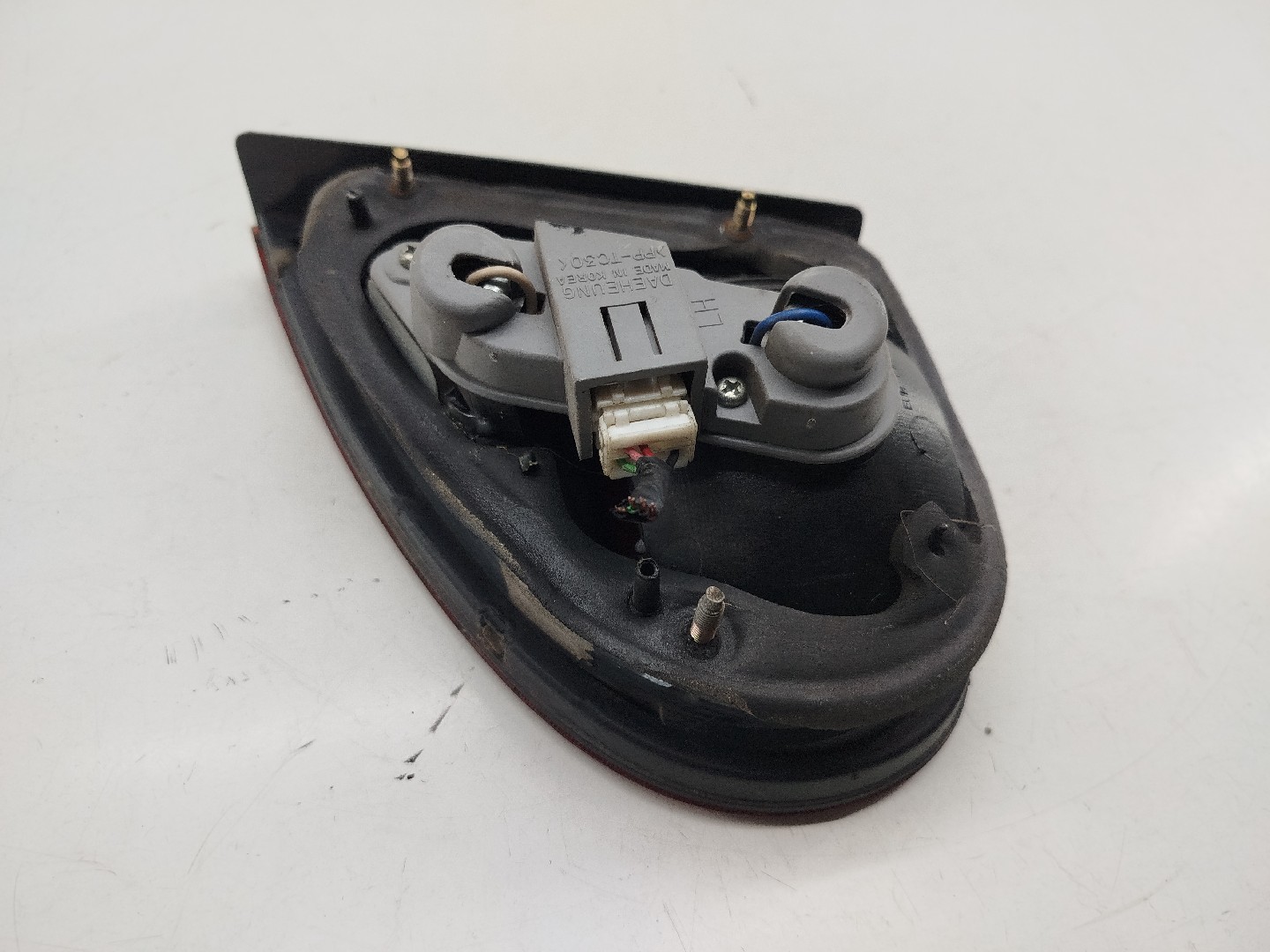 Farolim da Mala Esquerdo DAEWOO LANOS (KLAT) | 97 -  Imagem-4