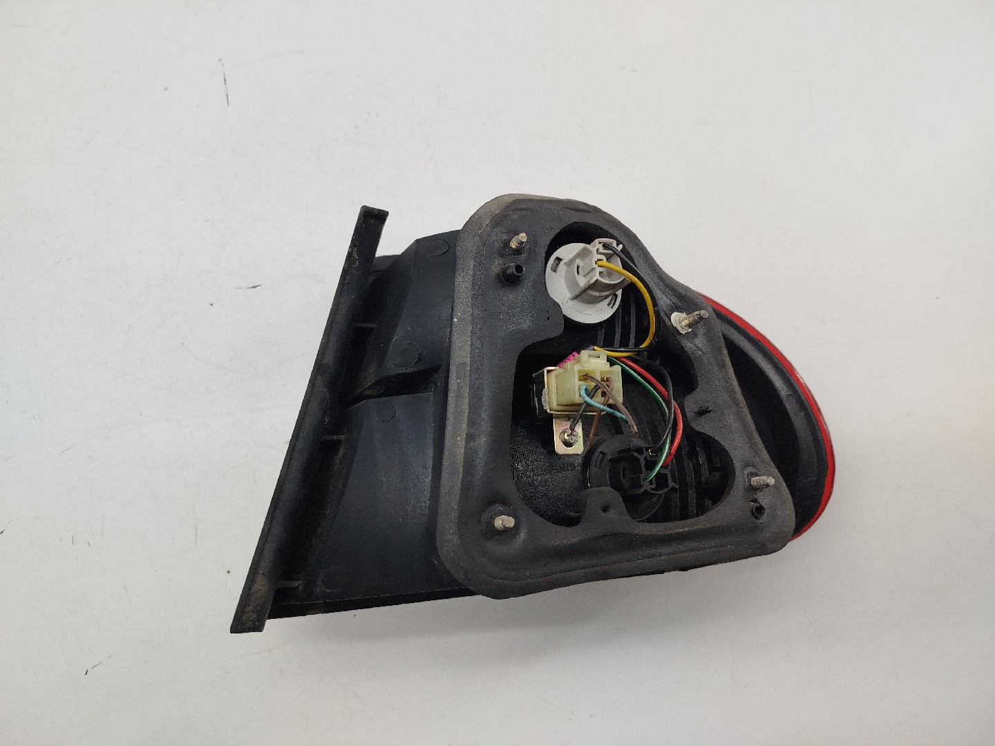 Farolim Stop Esquerdo DAEWOO LANOS (KLAT) | 97 -  Imagem-1