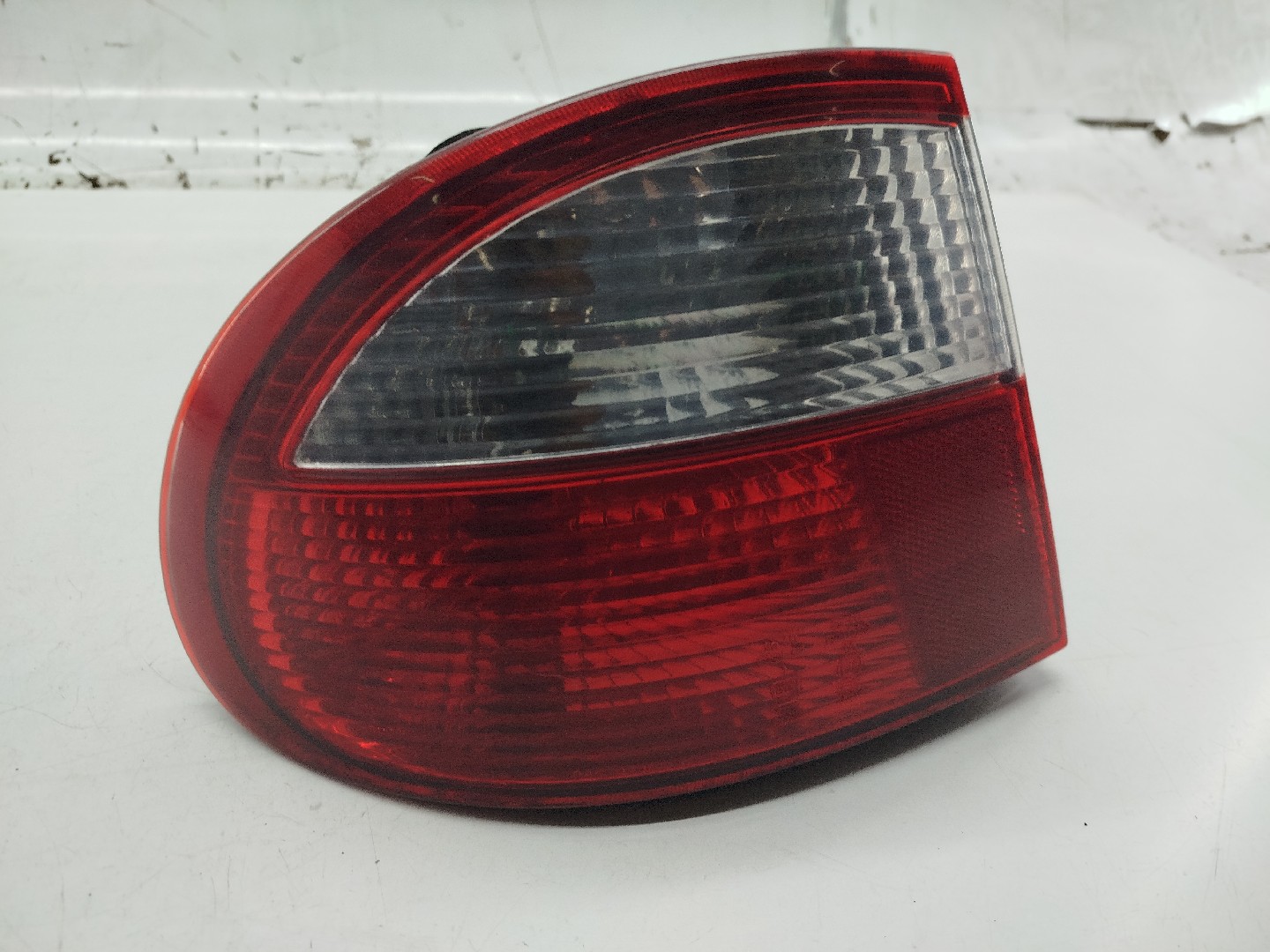 Farolim Stop Esquerdo DAEWOO LANOS (KLAT) | 97 - 