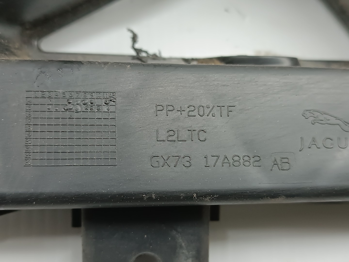 Guia de para-choques JAGUAR XF (X250) | 08 - 15 Imagem-4