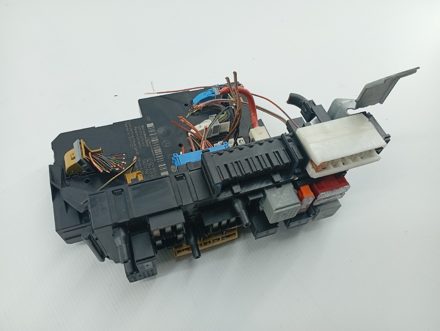 Caixa de Fusíveis MERCEDES-BENZ C-CLASS T-Model (S204) | 07 - 14 Imagem-1