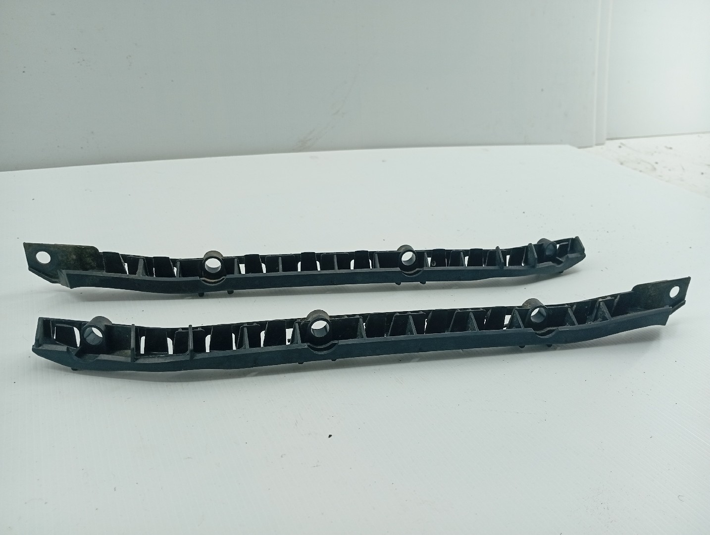 Guia de para-choques MERCEDES-BENZ C-CLASS T-Model (S204) | 07 - 14 Imagem-3