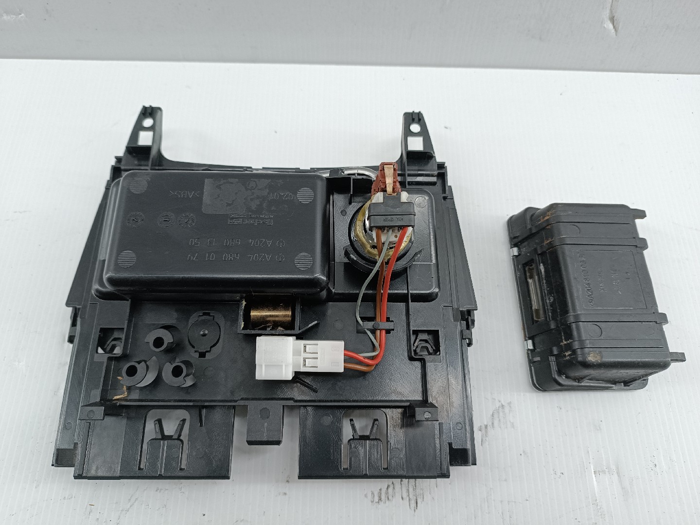 Cinzeiro MERCEDES-BENZ C-CLASS T-Model (S204) | 07 - 14 Imagem-3