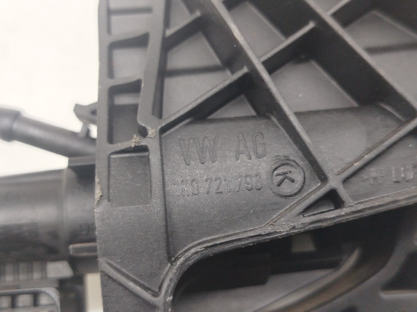 Pedal de embraiagem VOLKSWAGEN GOLF VI (5K1) | 08 - 14 Imagem-2