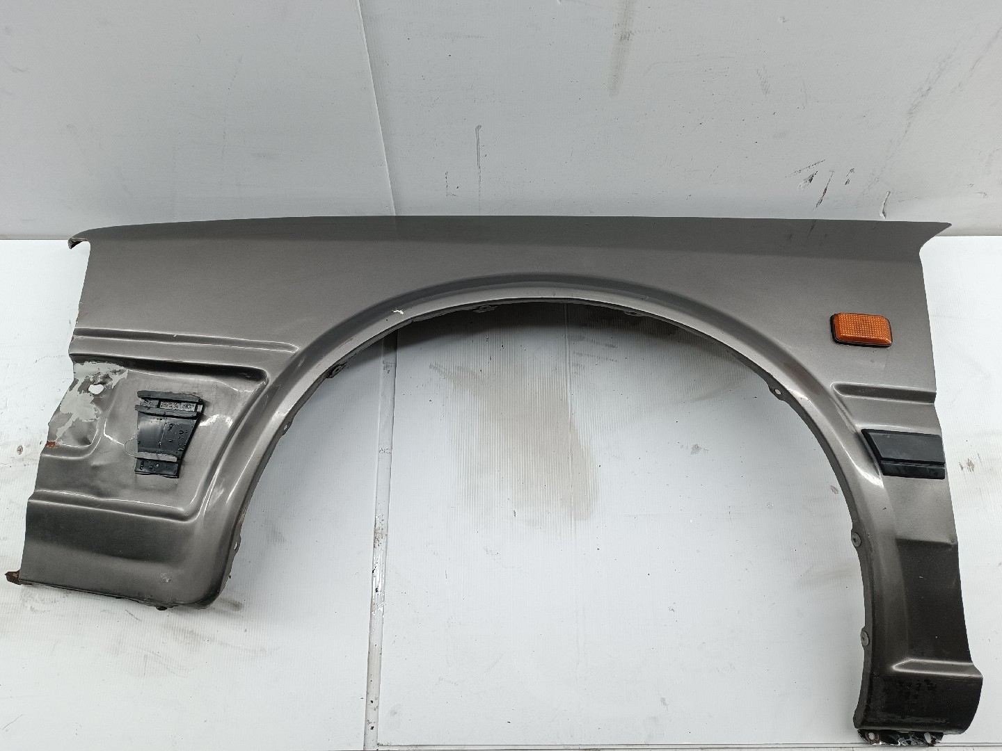 Guarda Lamas Esquerdo NISSAN BLUEBIRD (T72 , T12, U12) | 85 - 90 Imagem-7