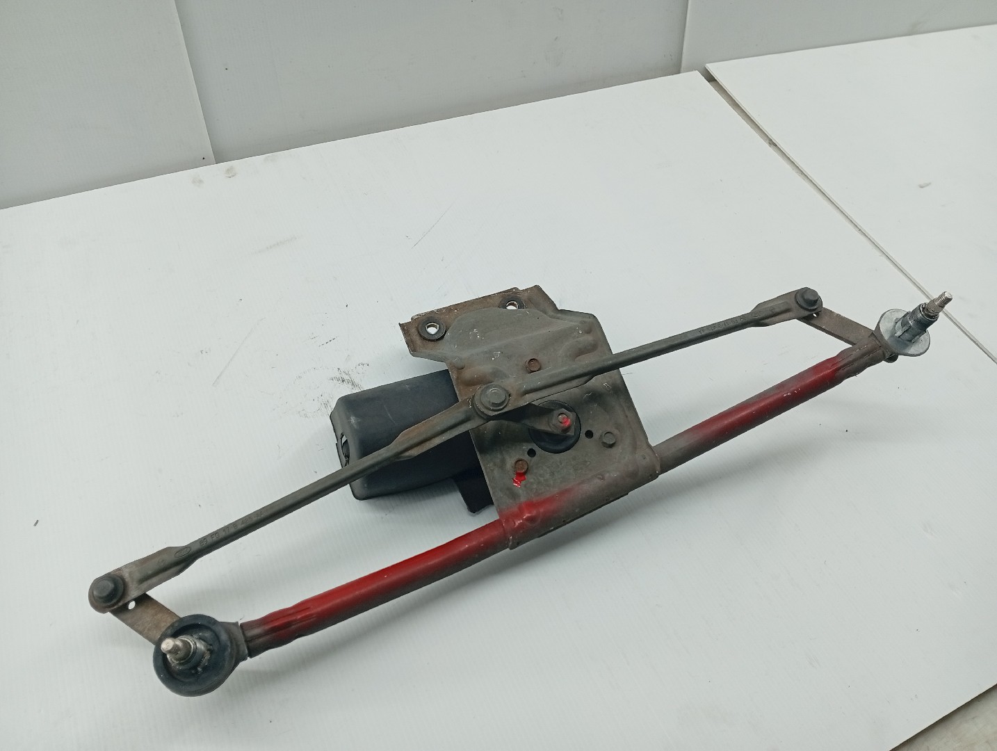 Motor do Limpa Para-Brisas FORD FIESTA III (GFJ) | 89 - 97 Imagem-3