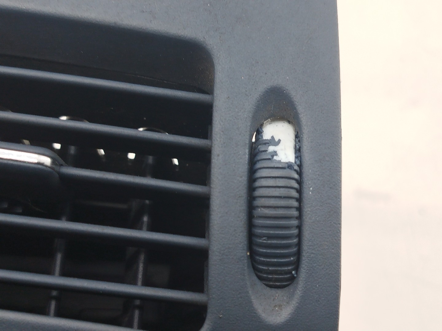 Difusor de ar central MERCEDES-BENZ E-CLASS T-Model (S211) | 03 - 09 Imagem-2