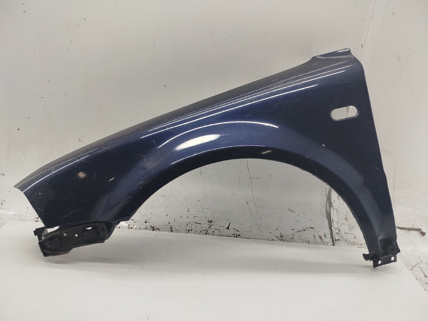 Guarda Lamas Esquerdo VOLKSWAGEN PASSAT Variant (3B6) | 00 - 05 Imagem-9