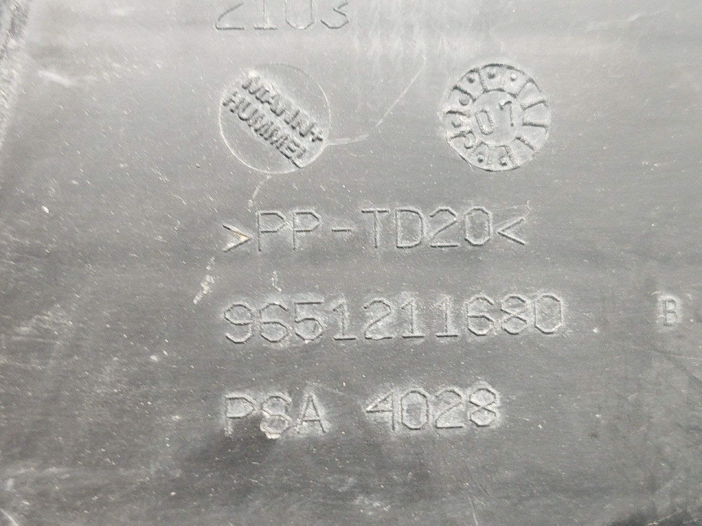 Caixa de filtro de ar PEUGEOT 307 CC (3B) | 03 - 09 Imagem-3