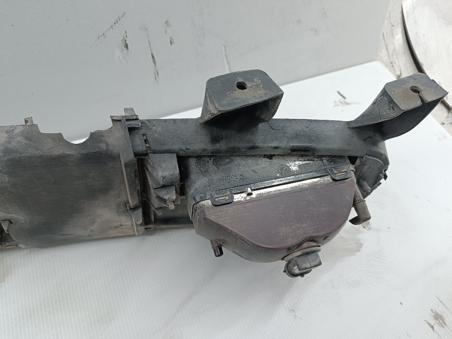 Grelha do farol de nevoeiro BMW 3 Compact (E46) | 01 - 05 Imagem-1