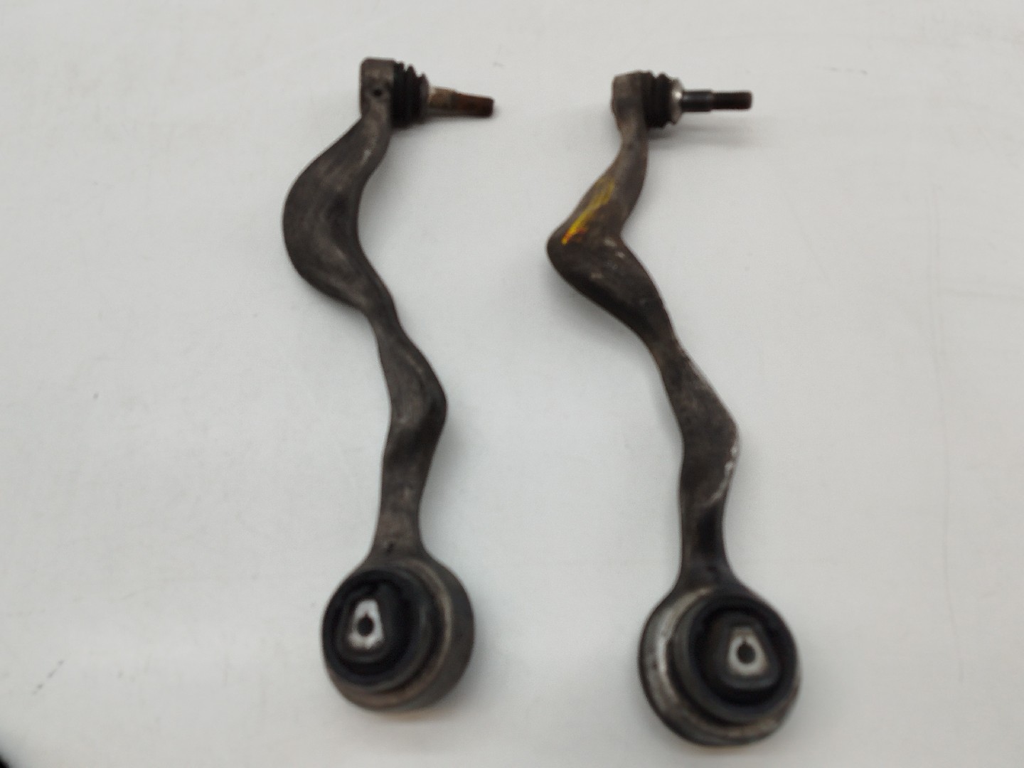 Braços de suspensão esquerdo e direito BMW 1 (E87) | 03 - 13 Imagem-2