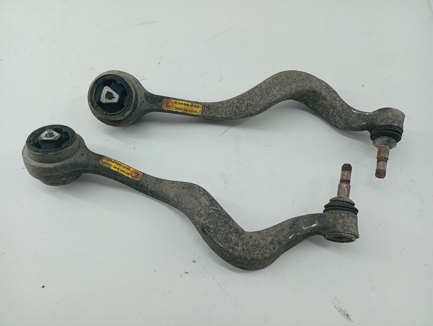 Braços de suspensão esquerdo e direito BMW 5 Touring (E61) | 04 - 10