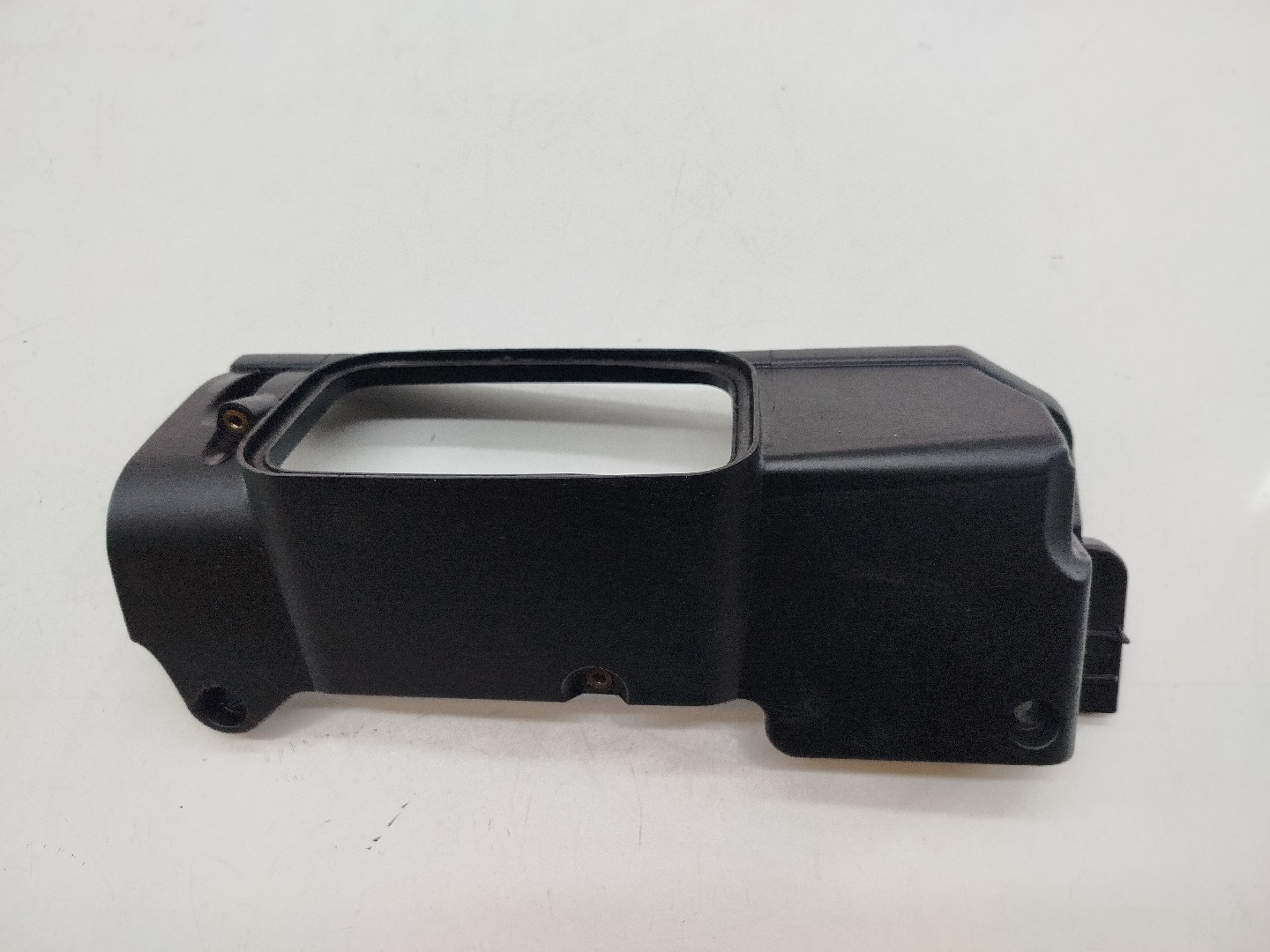 Tampa de caixa de filtro de ar BMW 1 (E87) | 03 - 13