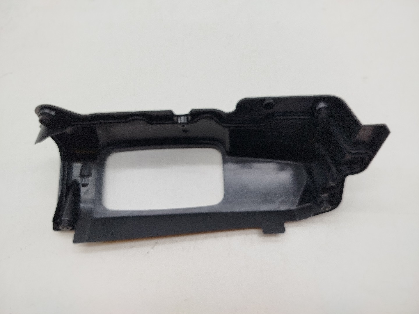 Tampa de caixa de filtro de ar BMW 1 (E87) | 03 - 13 Imagem-3