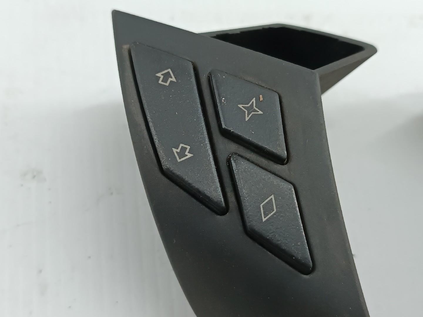 Comandos do Volante BMW 5 Touring (E61) | 04 - 10 Imagem-4