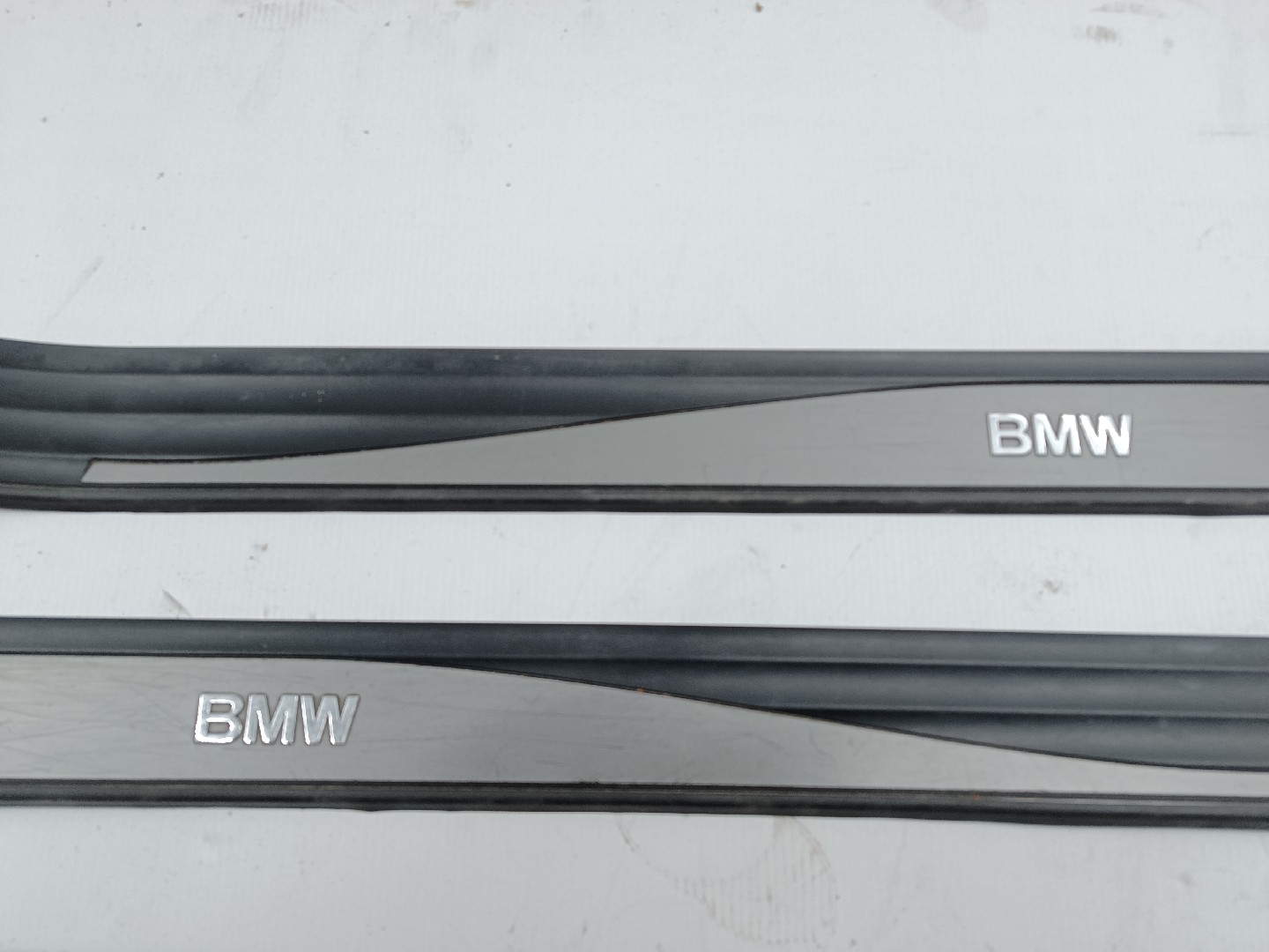 Friso de soleira da porta BMW 5 Touring (E61) | 04 - 10 Imagem-6