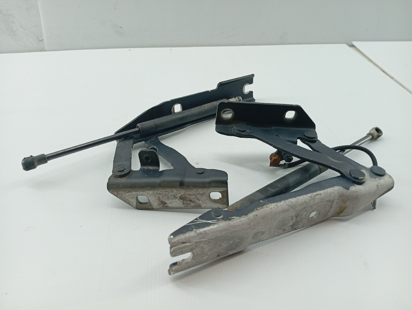 Dobradiças Capot BMW 5 Touring (E61) | 04 - 10 Imagem-1