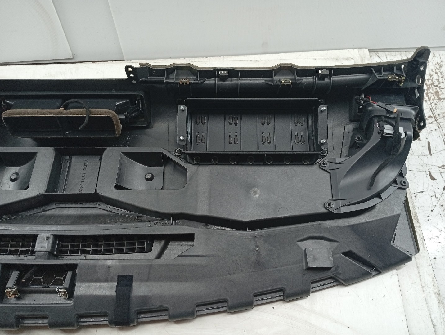 Tablier AUDI A4 (8E2, B6) | 00 - 05 Imagem-3