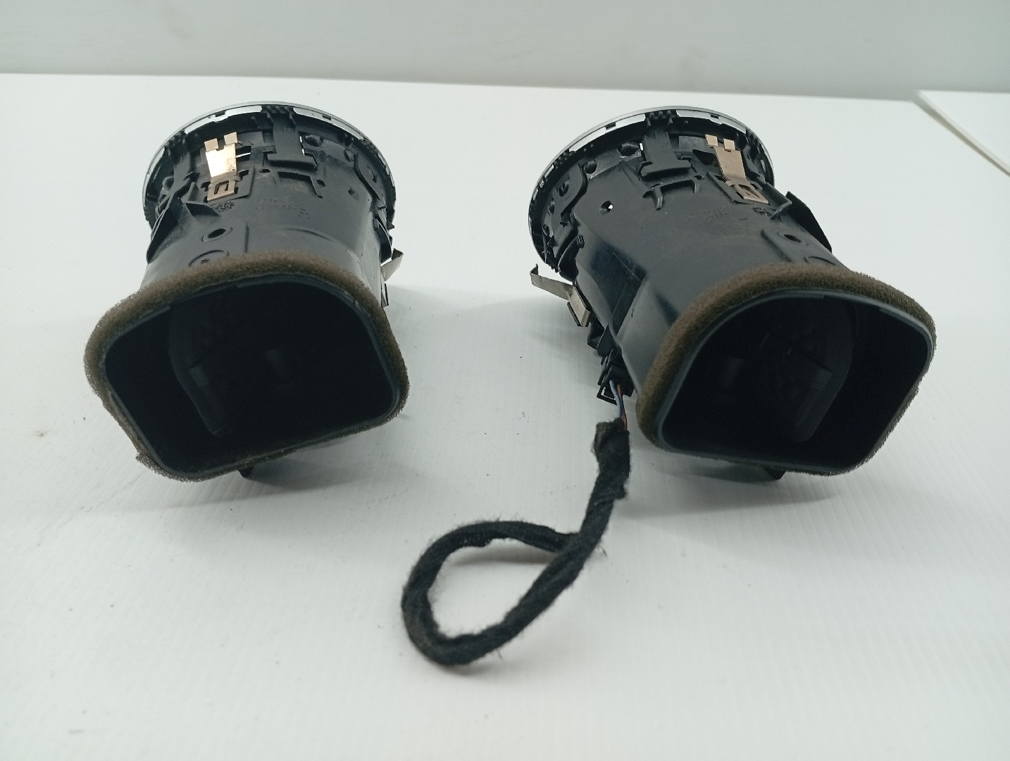 Difusor de ar MERCEDES-BENZ C-CLASS (W204) | 07 - 15 Imagem-2