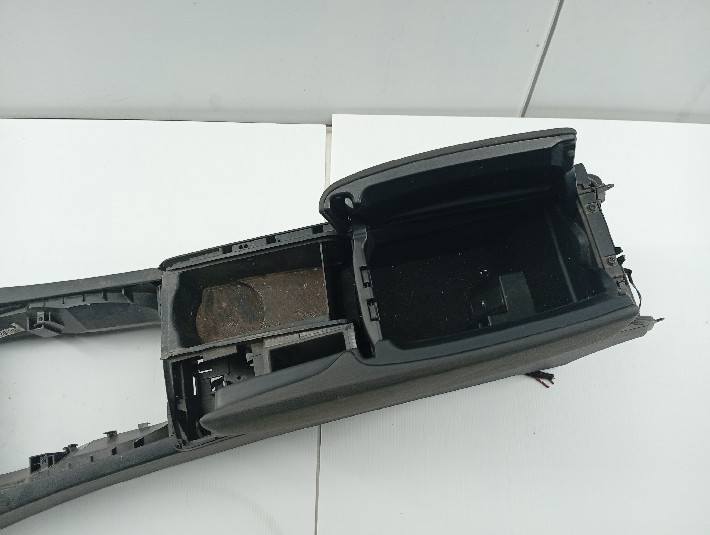 Consola Central MERCEDES-BENZ C-CLASS (W204) | 07 - 15 Imagem-2