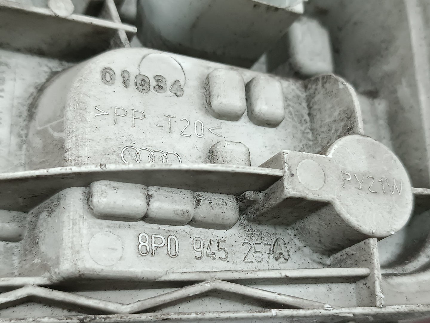 Farolim Stop Esquerdo AUDI A3 (8P1) | 03 - 13 Imagem-2