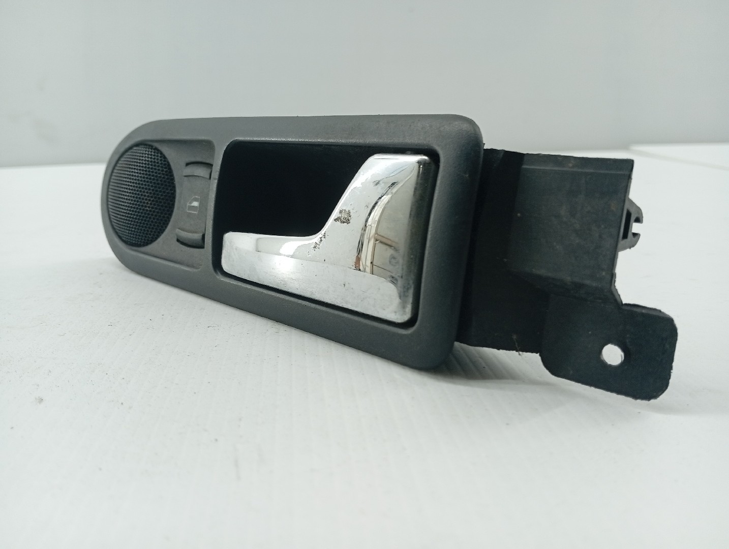 Puxador interior de porta traseira direita VOLKSWAGEN PASSAT (3B3) | 00 - 05 Imagem-1