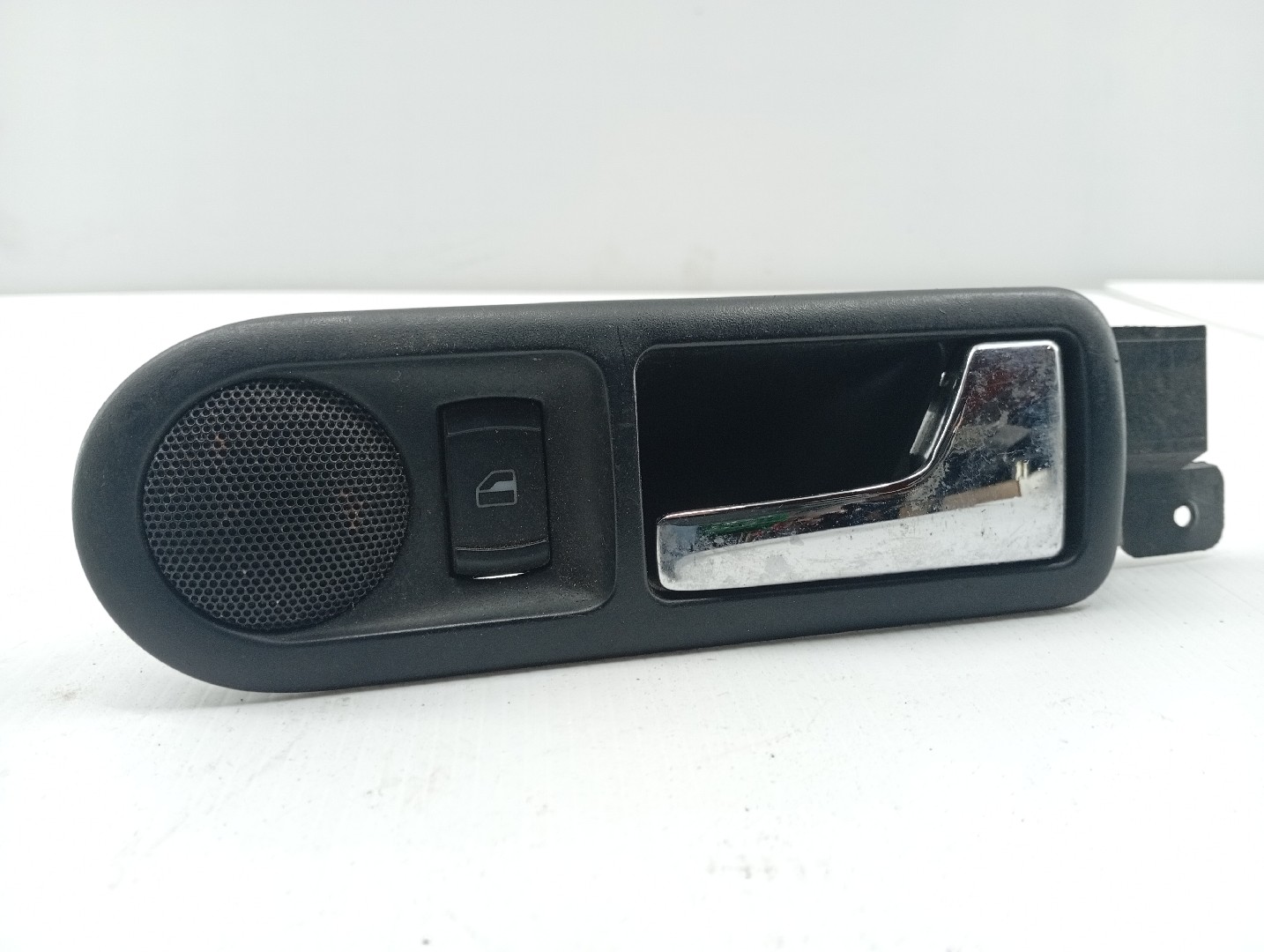 Puxador interior de porta traseira direita VOLKSWAGEN PASSAT (3B3) | 00 - 05 Imagem-4