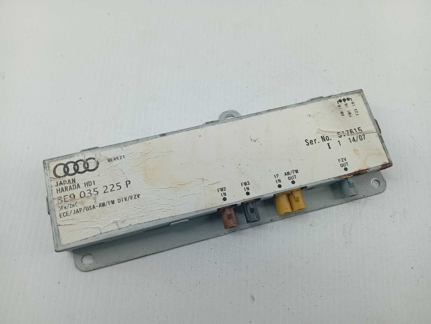 Amplificador de antena AUDI A4 Avant (8E5, B6) | 00 - 05 Imagem-2