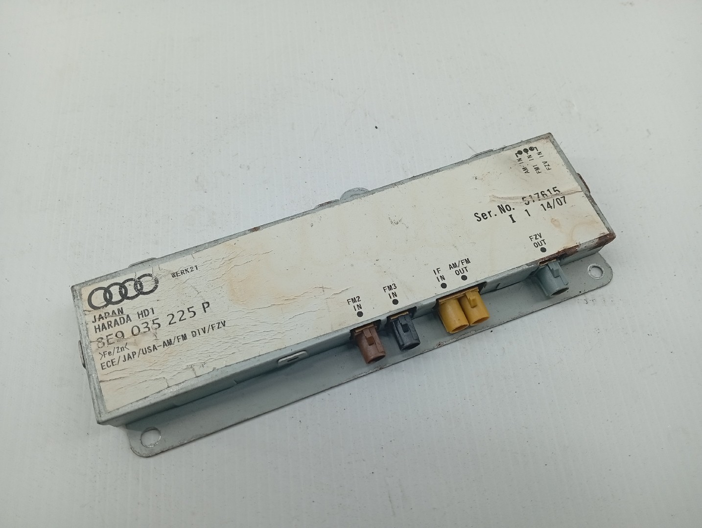 Amplificador de antena AUDI A4 Avant (8E5, B6) | 00 - 05 Imagem-4