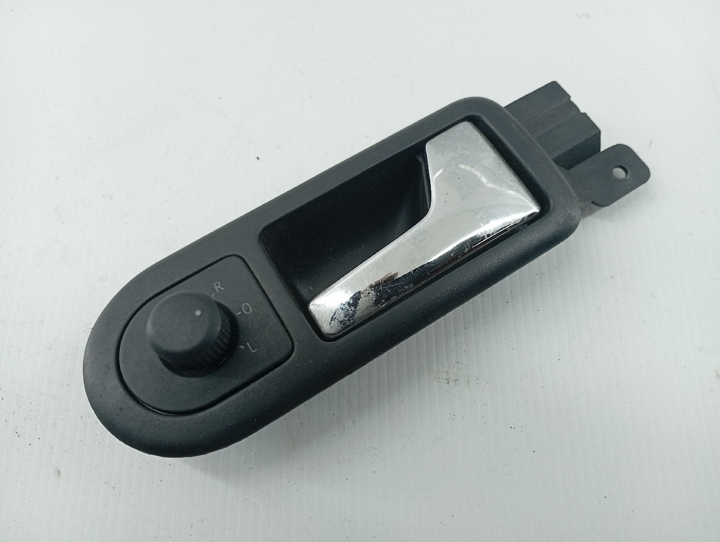 Puxador interior de porta frente direita VOLKSWAGEN PASSAT Variant (3B6) | 00 - 05 Imagem-1