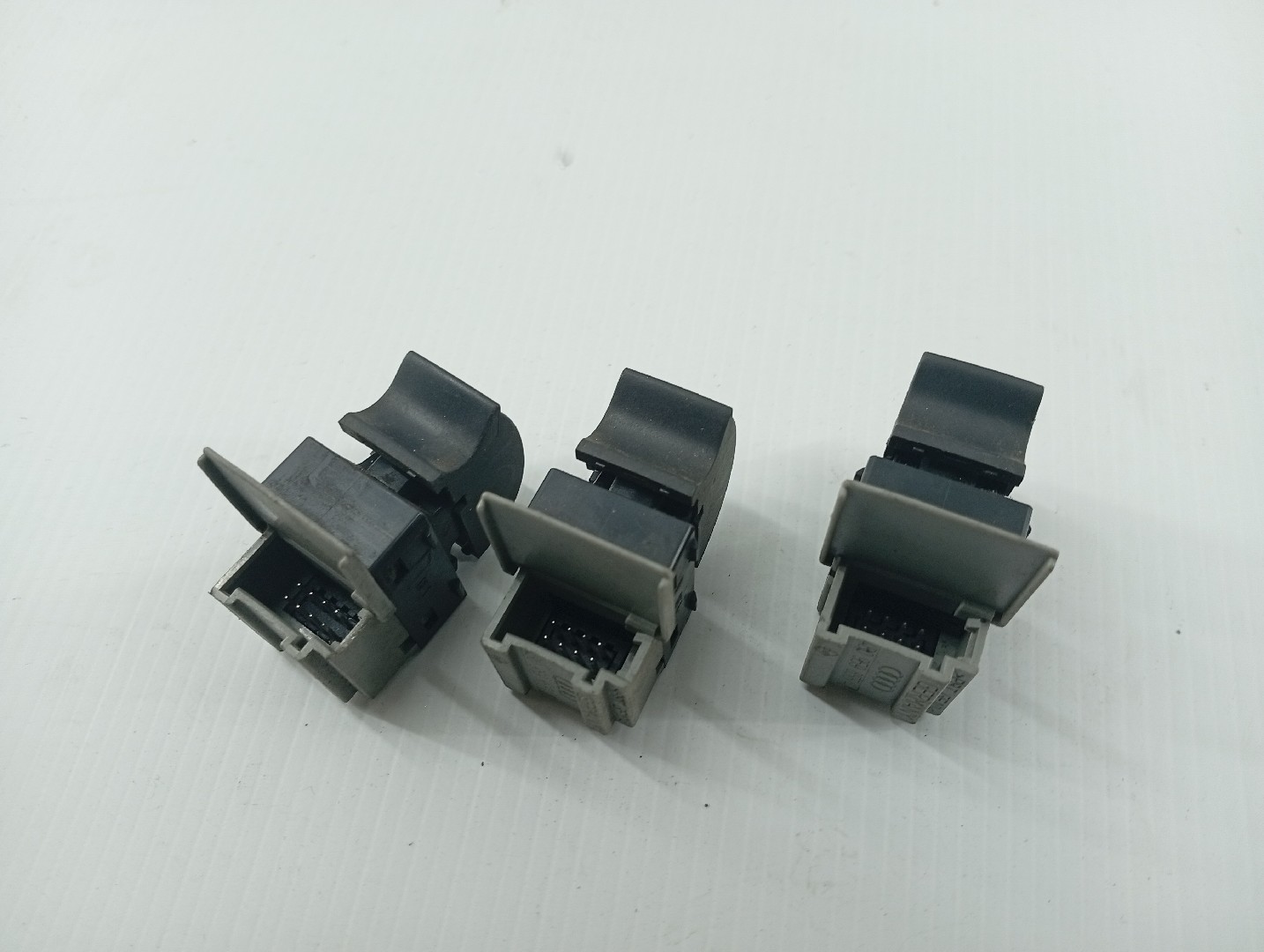 Comutador de vidros AUDI A6 (4B2, C5) | 97 - 05 Imagem-3