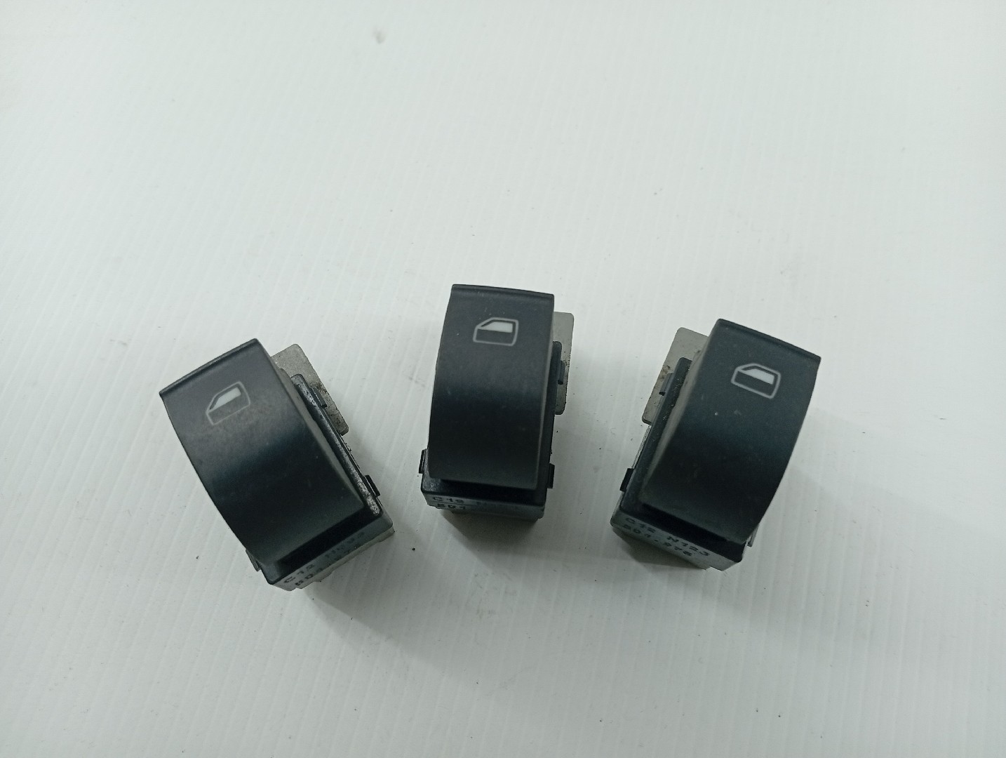 Comutador de vidros AUDI A6 (4B2, C5) | 97 - 05 Imagem-2