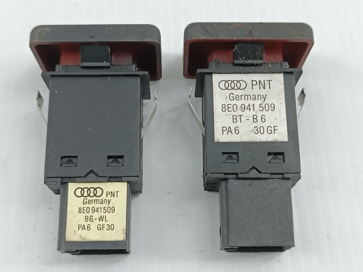 Interruptor 4 piscas AUDI A4 Avant (8E5, B6) | 00 - 05