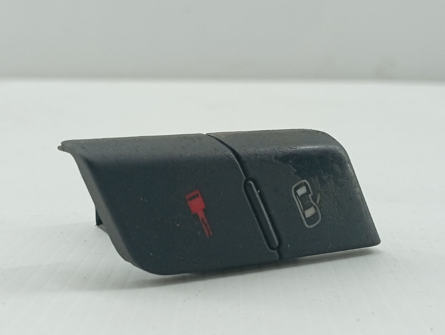 comutador de fecho central de portas AUDI A4 Avant (8E5, B6) | 00 - 05