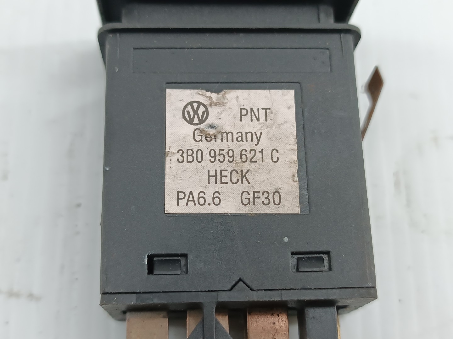 Botão desembaciador de vidro traseiro VOLKSWAGEN PASSAT Variant (3B5) | 97 - 01 Imagem-2